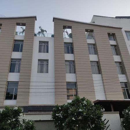 Hotel Casaya Inn Chinhat 外观 照片