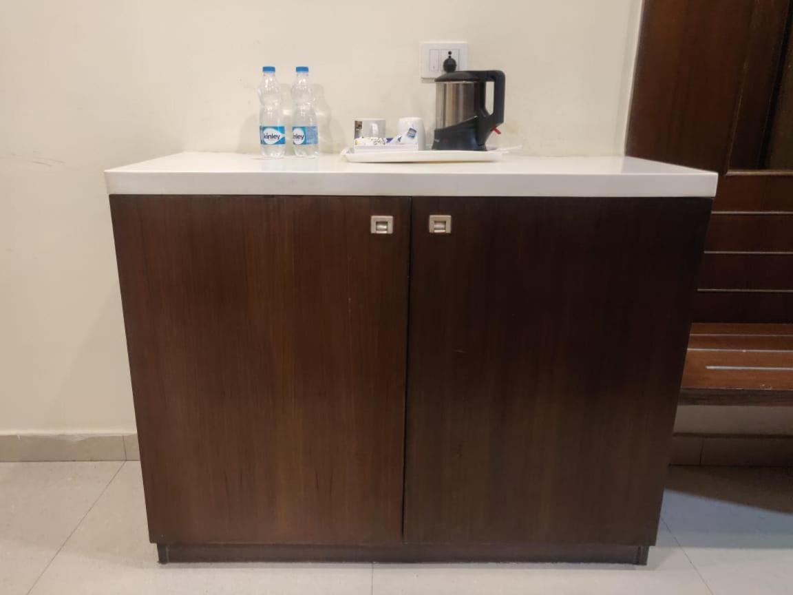 Hotel Casaya Inn Chinhat 外观 照片