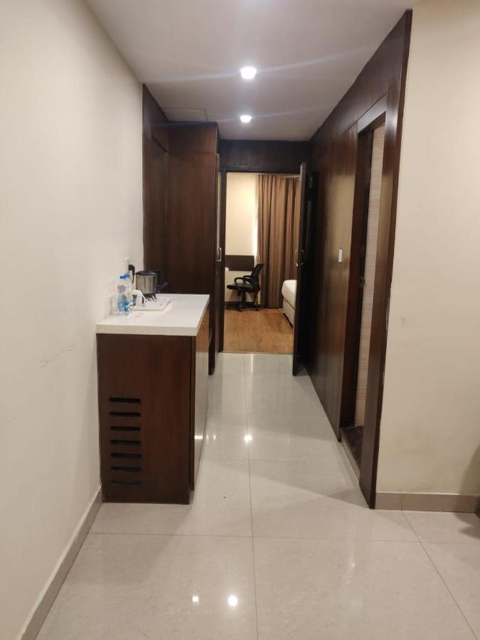 Hotel Casaya Inn Chinhat 外观 照片