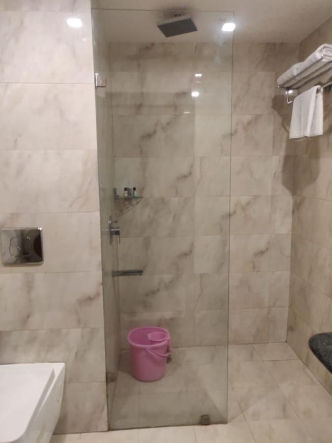 Hotel Casaya Inn Chinhat 外观 照片