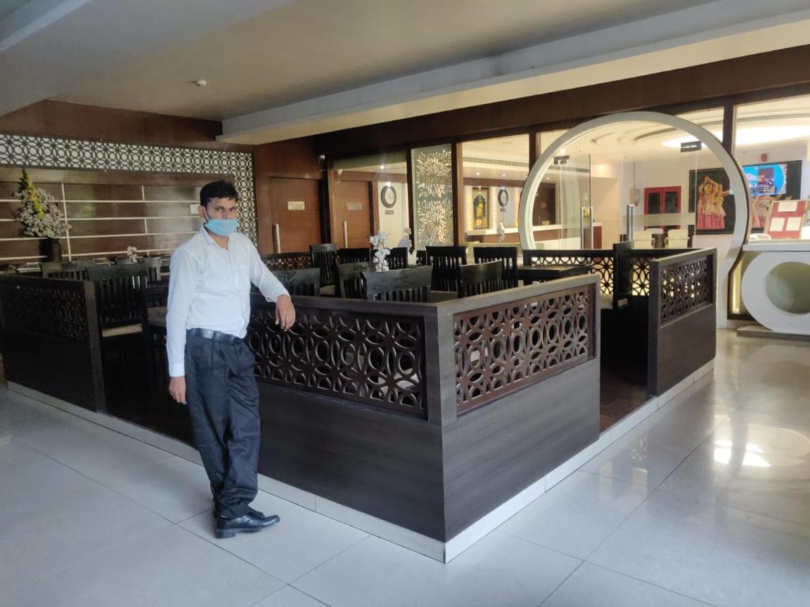 Hotel Casaya Inn Chinhat 外观 照片