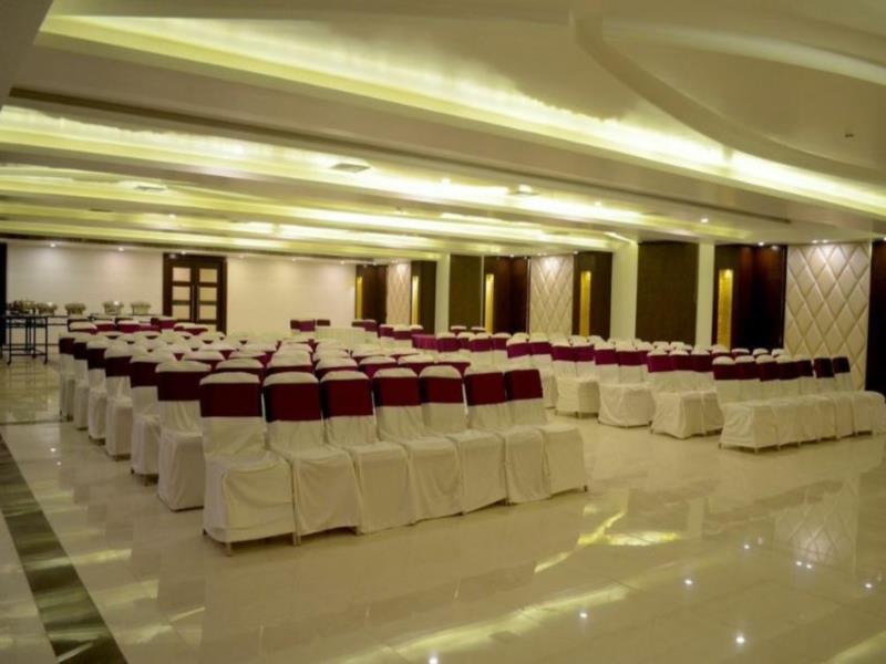 Hotel Casaya Inn Chinhat 外观 照片