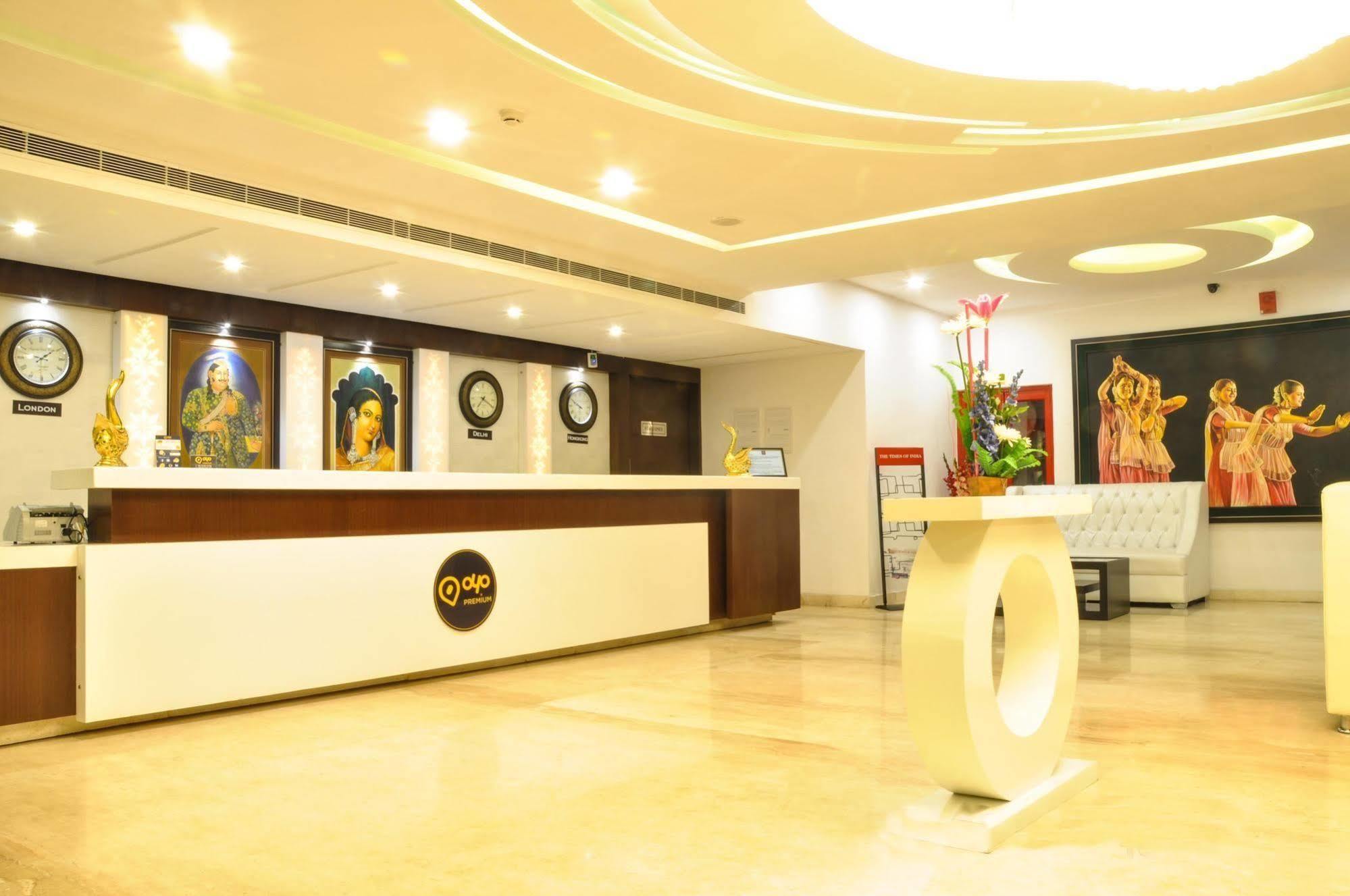 Hotel Casaya Inn Chinhat 外观 照片